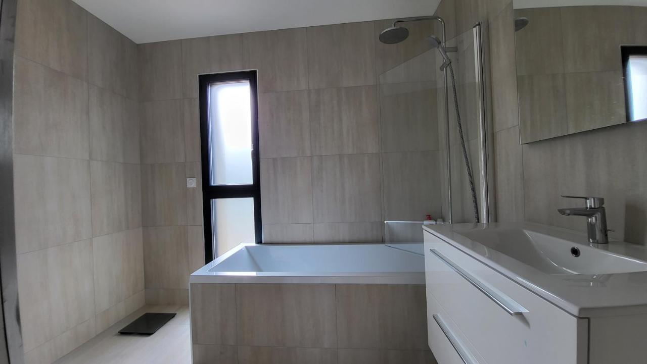 Villa Moderne De Standing Avec Piscine Privee A 400M De La Plage - 4 Chambres Conca Kültér fotó